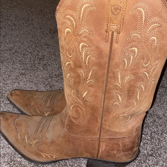 Ariat Shoes - Women’s cowboy boots